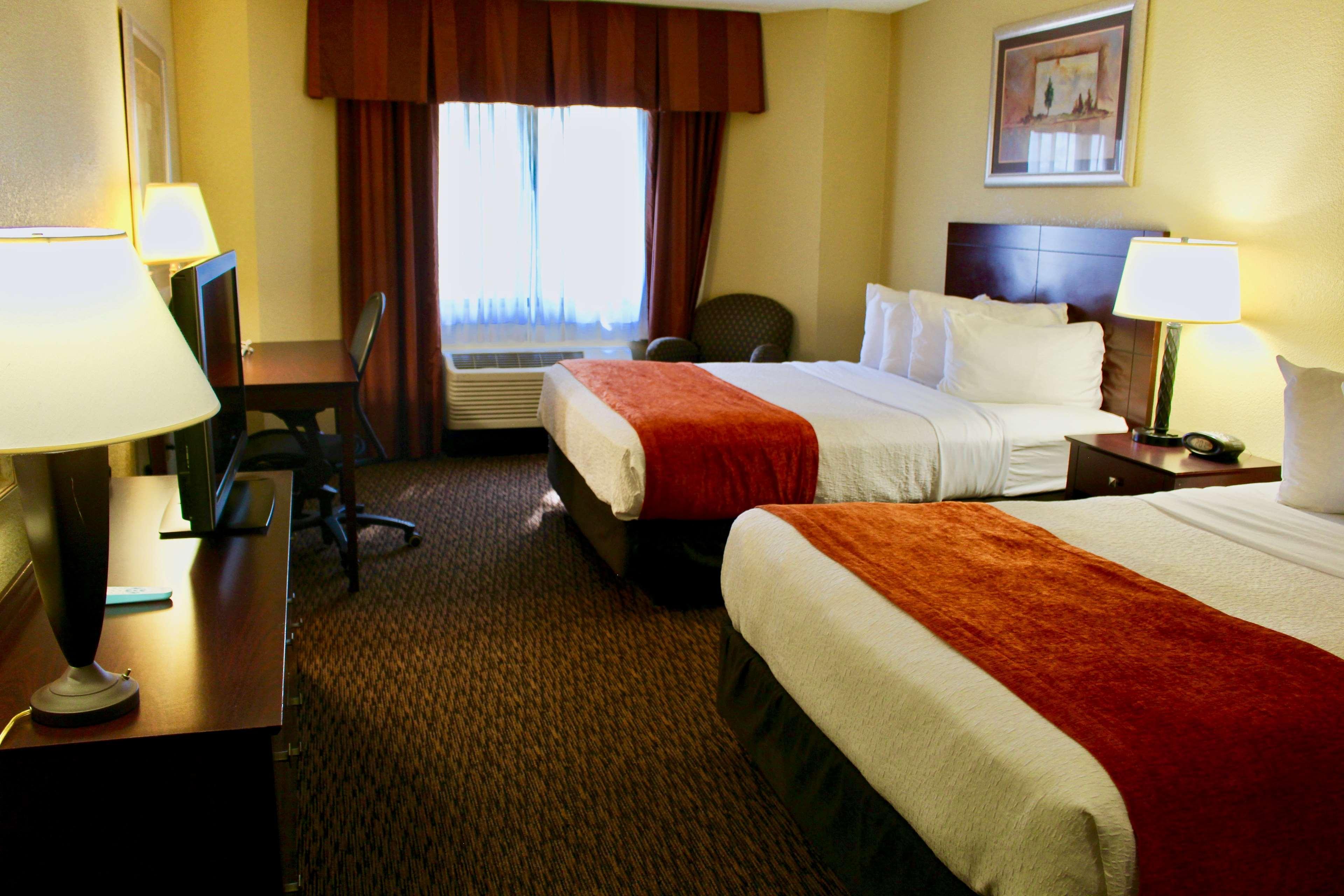 Best Western Plus Dakota Ridge Ийгън Екстериор снимка