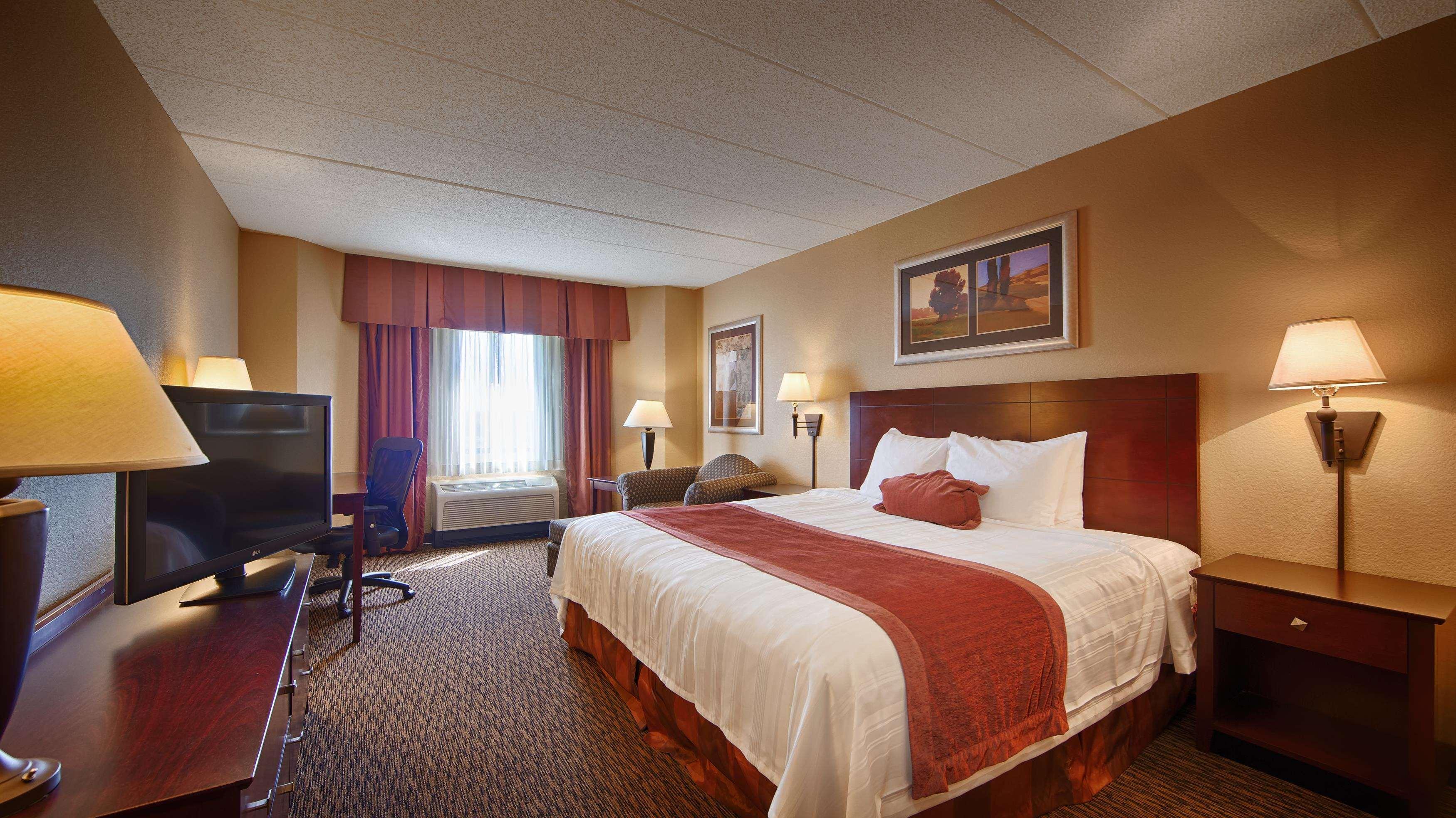 Best Western Plus Dakota Ridge Ийгън Екстериор снимка