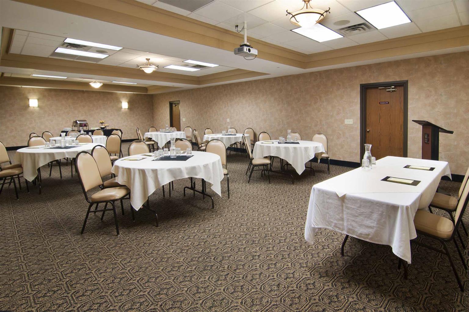 Best Western Plus Dakota Ridge Ийгън Екстериор снимка